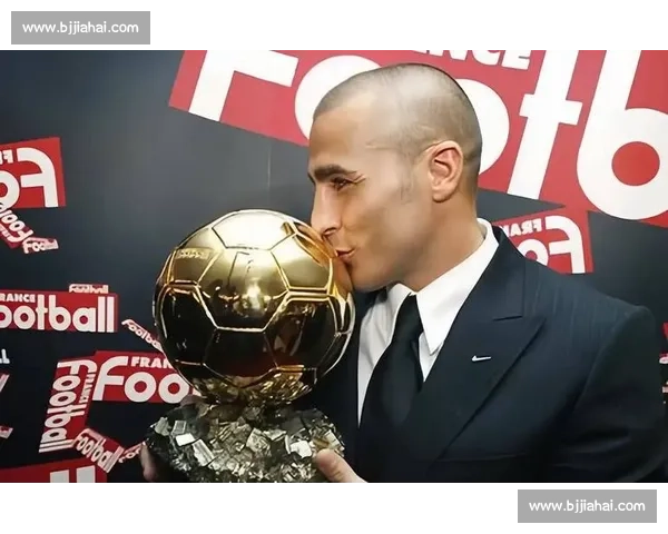 巨星云集英超，金球奖得主争夺战火爆上演！